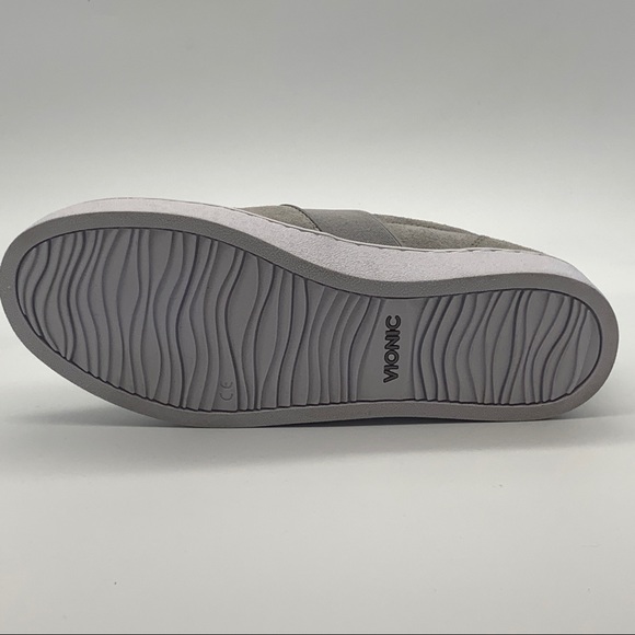 MAXSOLD Vionic Kani Grey Slip-On Walking Shoes, 7.5M US - Picture 8 of 14